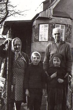 Autor: Jonatán
Název: Broumov prázdniny cca´74