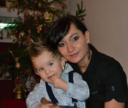 Autor: Iva Dobrovolná Machková - Tvoje ségruša
Název: Další z Vánoc ... poslední společné, poslední, které jsme prožili všichni v radosti, štěstí a zdraví ...