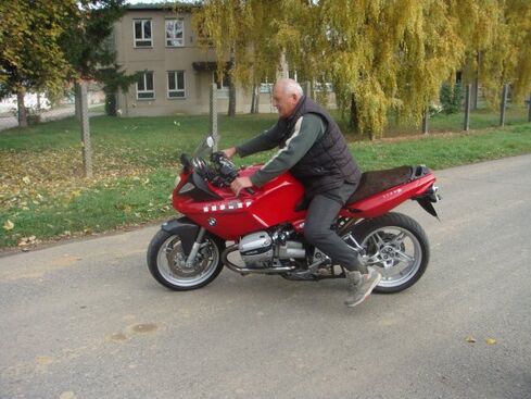 Autor: Bára
Název: Nová motorka