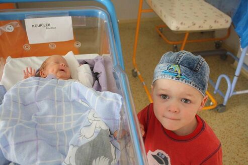 Autor: maminka Fanouška
Název: s bráškou v porodnici