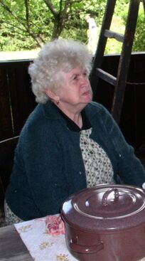 Autor: Marie Hodečková
Název: maminka