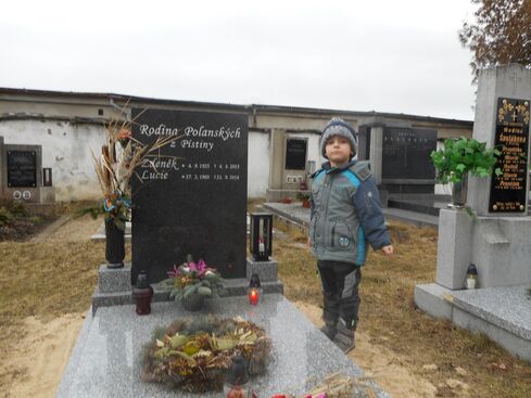 Autor: Zdeněk Polanský
Název: zapálení svíčky