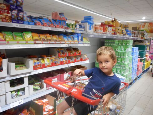 Autor: Zdeněk Polanský
Název: na nákupu v superhyper