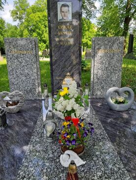 Autor: Marie Bartošová
Název: Zde odpočívám...